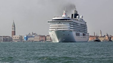 Cruise Gemi Venedik
