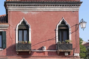 Murano windows
