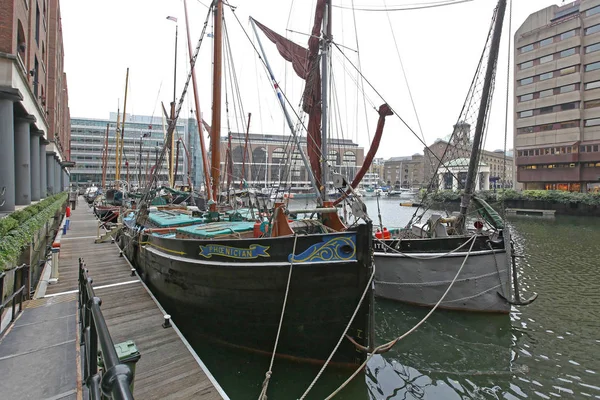 Muelle de St Katharine Londres —  Fotos de Stock