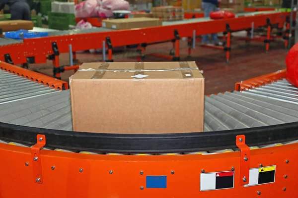 Box at Conveyor — Stock Photo, Image