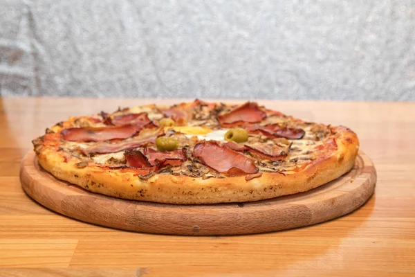 Bandeja de pizza Proscuitto — Fotografia de Stock