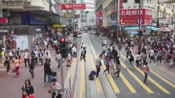 Hong Kong Cina Aprile 2017 Pedoni Che Attraversano Busy Percival — Video Stock