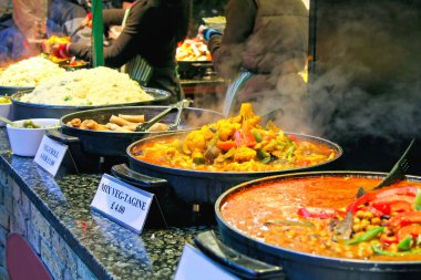 Karışık sebzeler tagine