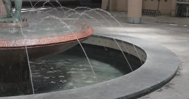 Decorative Water Fountain City — Stock Video