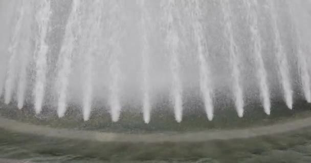Poderosos Bicos Jato Água Fonte — Vídeo de Stock