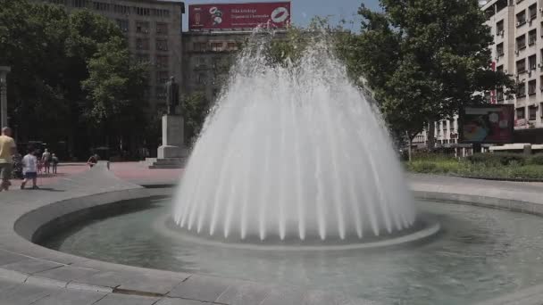 Belgrad Serbien Juni 2019 Nikola Pasic Square Vatten Fontän Sommardag — Stockvideo
