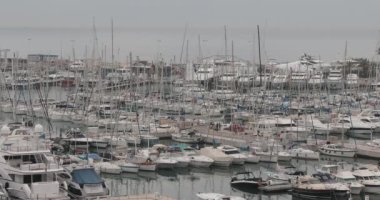 Marina Cannes Fransa'da Yelkenli ve Yat