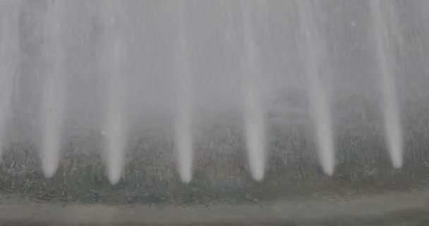 Potente Jet Nozzles Spray Water Fountain — Video Stock