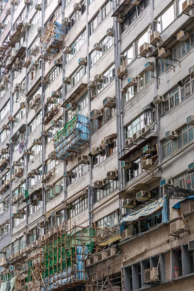 Fachada do edifício residencial — Fotografia de Stock