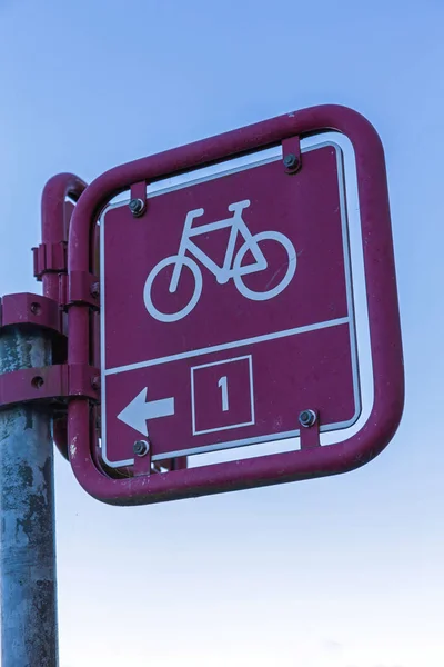 Znak ścieżki rowerowej pasa ruchu — Zdjęcie stockowe