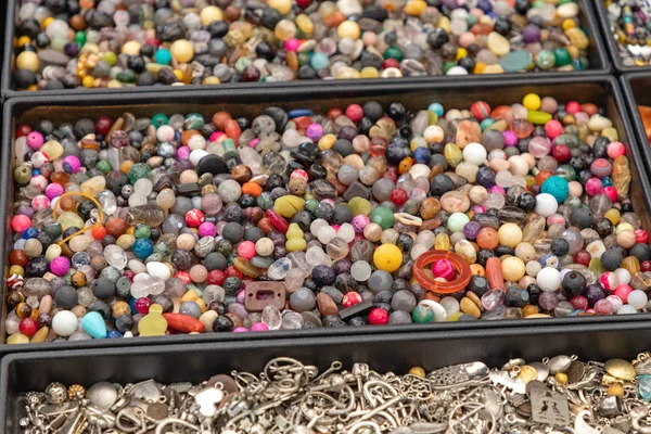 Бижу Gems Tray — стоковое фото