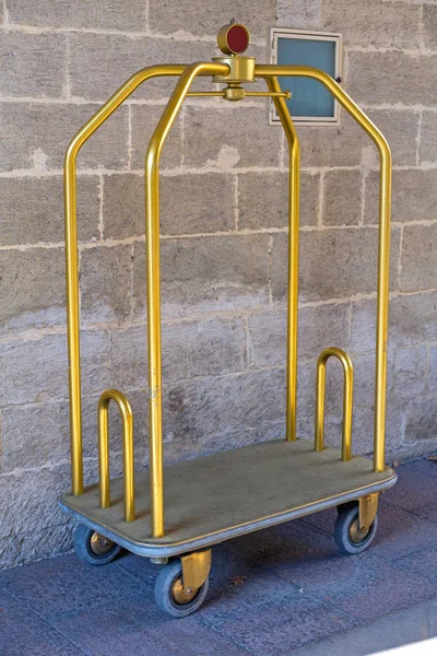 Hotel Gold cart — Stockfoto