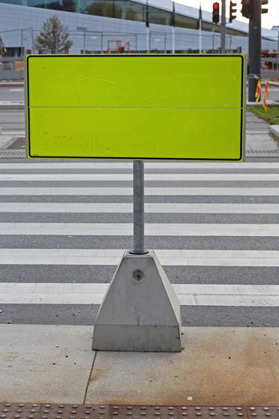 Temporary Caution Sign — Stock Photo, Image