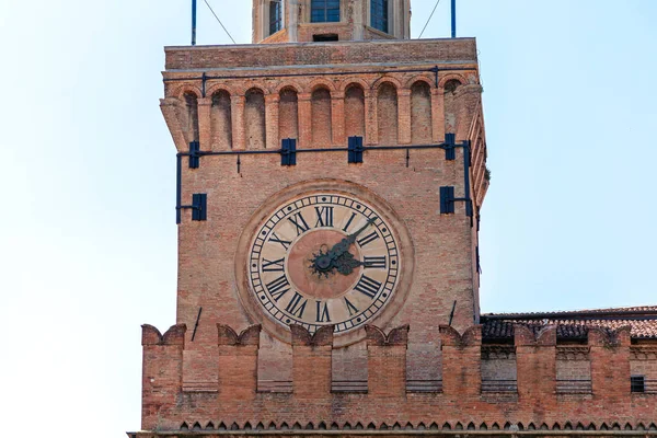 볼로냐 시계 — 스톡 사진