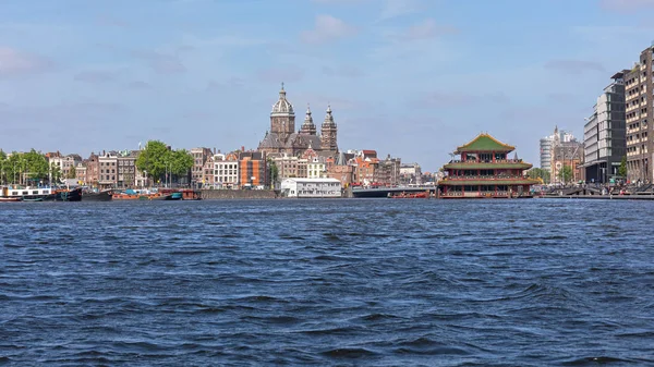 Panoramica del paesaggio urbano di Amsterdam — Foto Stock