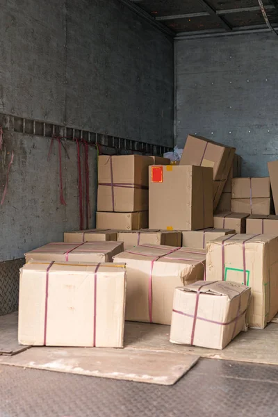 Вантажні коробки Доставка — стокове фото