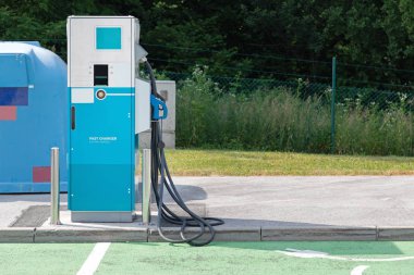 Hızlı Şarj Otoparkı