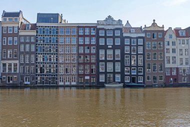 Amsterdam kanal evleri