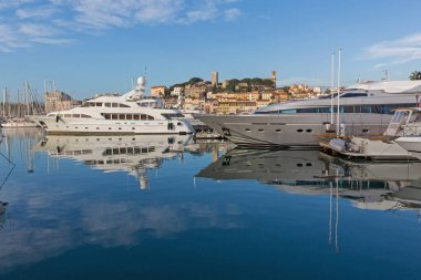 Lüks Yatlar Cannes Marina