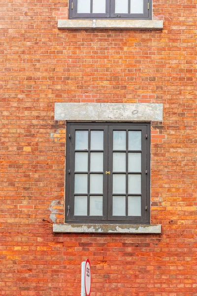 Venster huis — Stockfoto