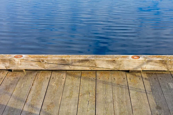 Houten Terras Het Terras Aan Rand Van Het Water — Stockfoto