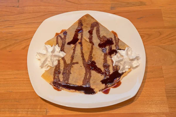 Two Pancakes Crepes Chocolate Cream Dessert — Stock Photo, Image