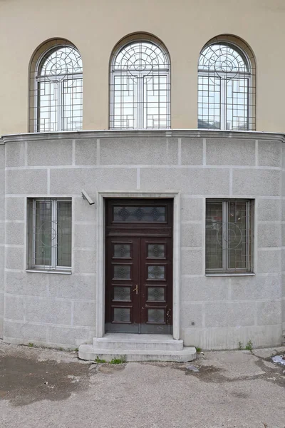 Big Entrance Building Three Arch Windows — Stock Photo, Image