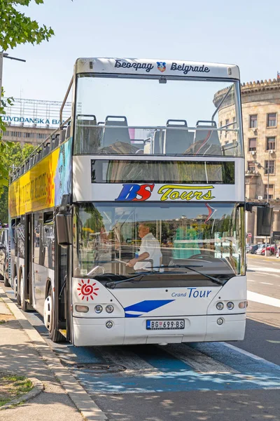 Belgrado Servië Juni 2019 Open Top Toeristische Bus Belgrado Servië — Stockfoto