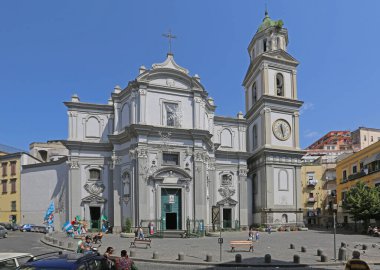 Napoli, İtalya - 23 Haziran 2014: Santa Maria della Sanita Kilisesi Napoli, İtalya 'daki San Gaudiosoat yeraltı mezarları üzerinde yer almaktadır..