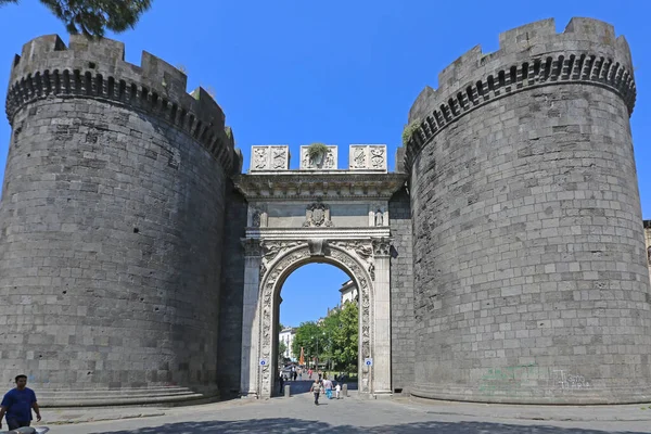 Naples Italy June 2014 Porta Capuana Gate Famous Landmark Napoli — Stock Photo, Image