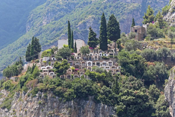 Positano Italy June 2014 Cliff Hill Graveyard Cemetery Amalfi Coast — Stock Photo, Image