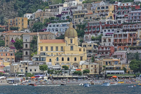 Positano Włochy Czerwca 2014 Kościół Santa Maria Assunta Widok Morza — Zdjęcie stockowe