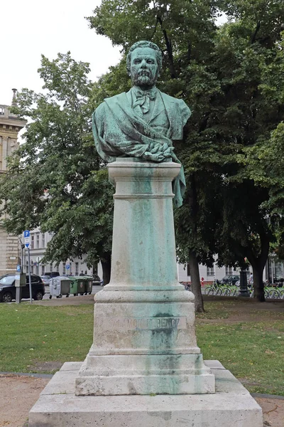 Budapest Hongrie Juillet 2015 Statue Célèbre Historien Hongrois Salamon Ferencz — Photo