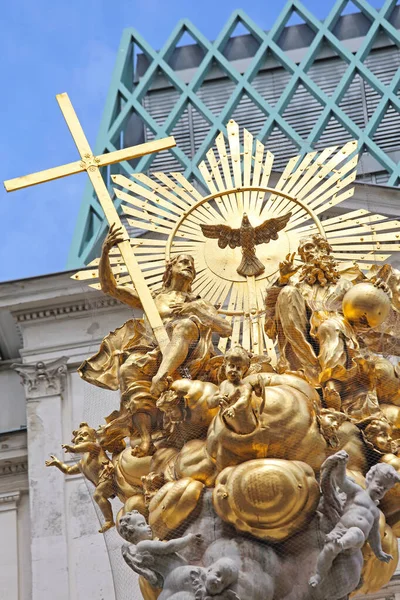 Wenen Oostenrijk Juli 2015 Pestzuil Gold Monument Top Aan Graben — Stockfoto