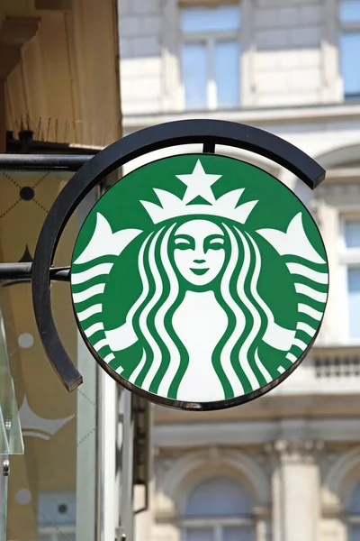 Vídeň Rakousko Července 2015 Slavná Starbucks Woman Sign Building Vienna — Stock fotografie