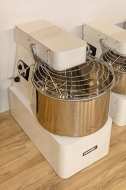 Fırın Üretiminde Ticari Hamur Karıştırıcı Makineleri