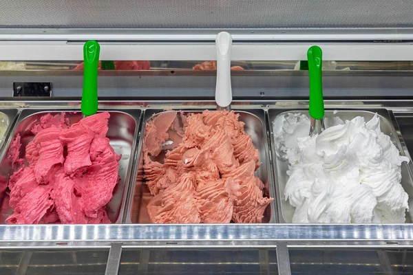 Selezione Gelato Stile Italiano Display Freezer — Foto Stock