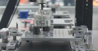 Piston Araba Parça Üretimini Ölçen Dokunma Makinesi Ekipmanı