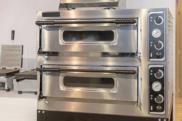 Doppio Forno Elettrico Pizza Due Piani Nel Ristorante — Foto Stock