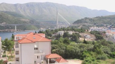 Dubrovnik Hırvatistan 'daki Port ve Franjo Tudjman Köprüsü