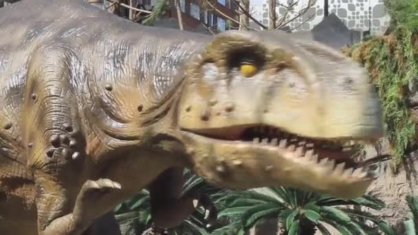 Figure Rex Tyrannosaurus Grandeur Nature Dans Parc Attractions Dinosaures — Video