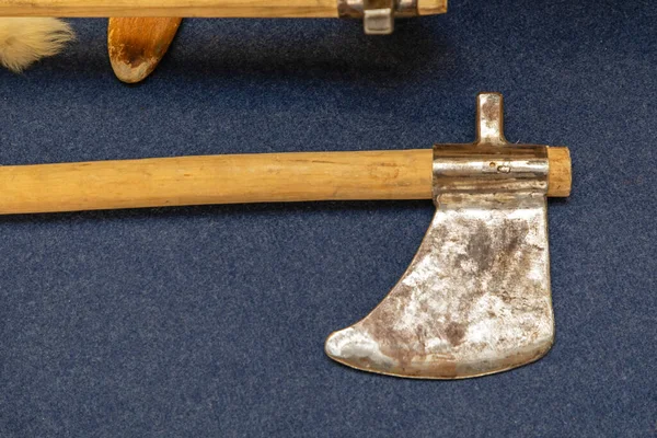 Een Middeleeuwse Stijl Vorm Iron Axe Tool — Stockfoto