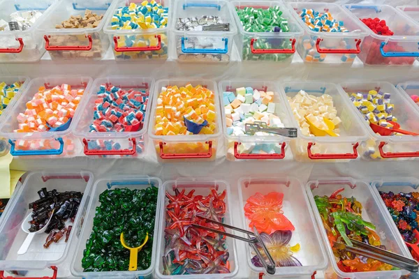 Sok Gummy Cukorka Ízek Ömlesztett Dobozok Változat — Stock Fotó