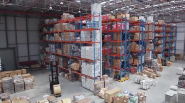 Dağıtım Merkezi Depo Ticaret Binası İçi Çöküyor