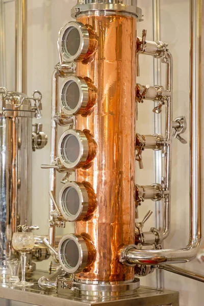 Equipamento Aparelho Coluna Cobre Destilaria — Fotografia de Stock