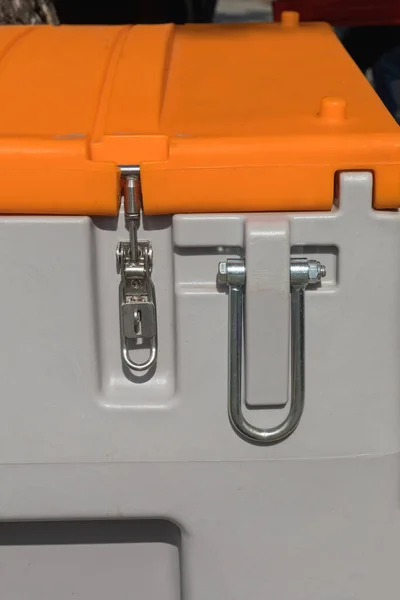 Fémzsanér Big Cooler Box Safety Nál — Stock Fotó