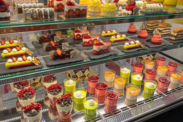 Patisserie Display Pastries Cakes 컬렉션 — 스톡 사진