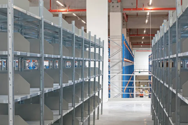 Empty New Shelving System Picking Warehouse — Stock Photo, Image