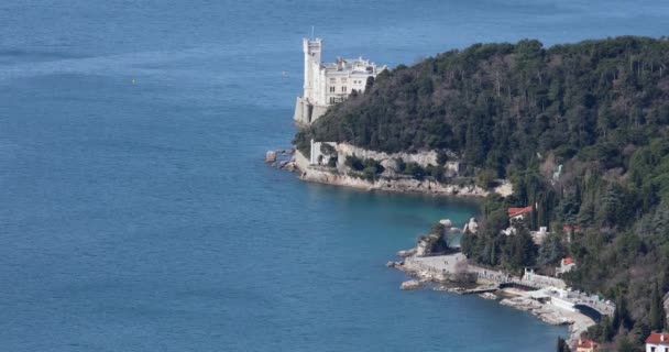 Trieste Italia Marzo 2020 Miramare Castle Adriatic Sea Aerial View — Vídeo de stock