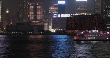 Hong Kong, Çin - 29 Nisan 2017: Viktorya Limanı Kowloon Side, Hong Kong, Çin.